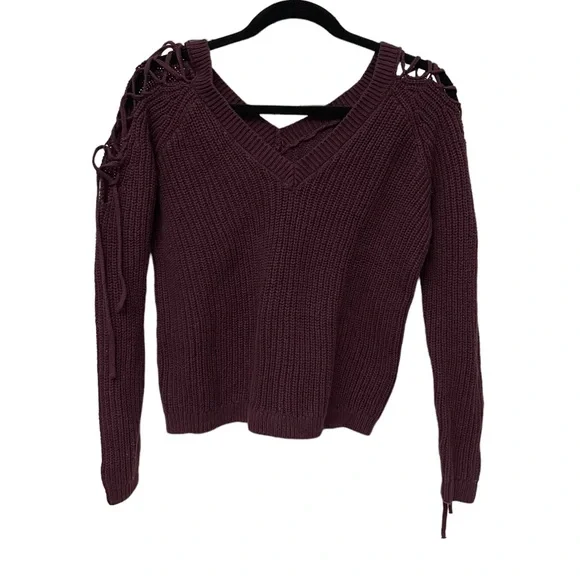 3 For $15‼️ BUNDLE & SAVE L.A Hearts Burgundy Long Sleeve Size XS - Picture 2 of 8